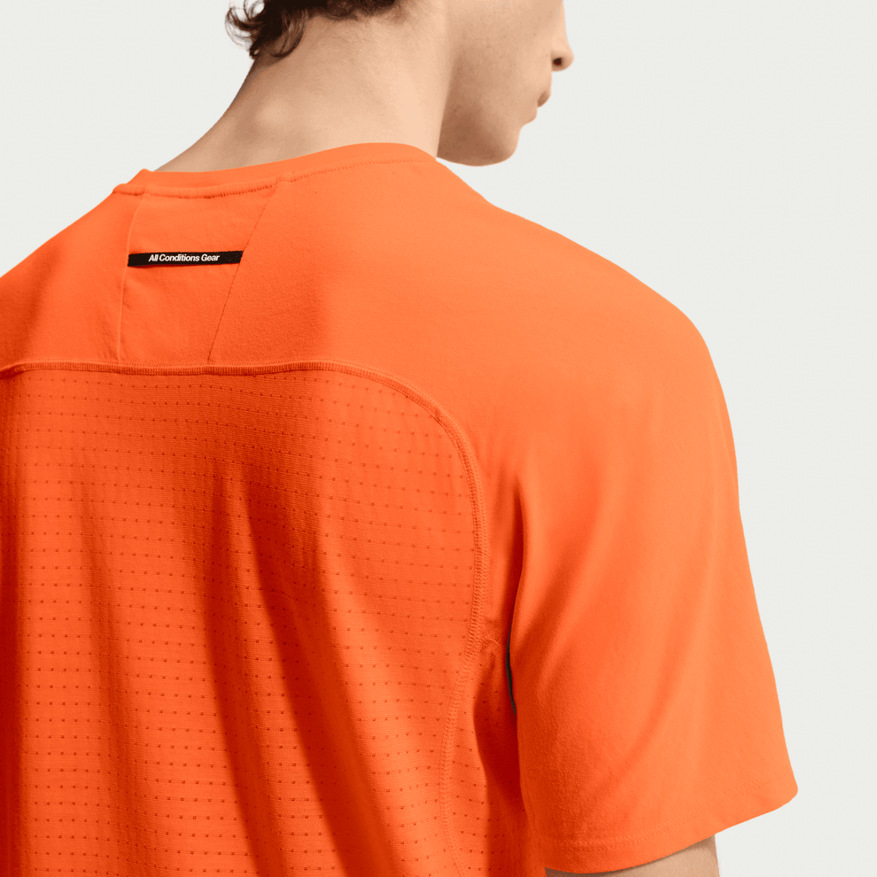 NIKE Men's ACG Dri-FIT ADV Solar Chase SS Top APPAREL - Mens T-Shirts