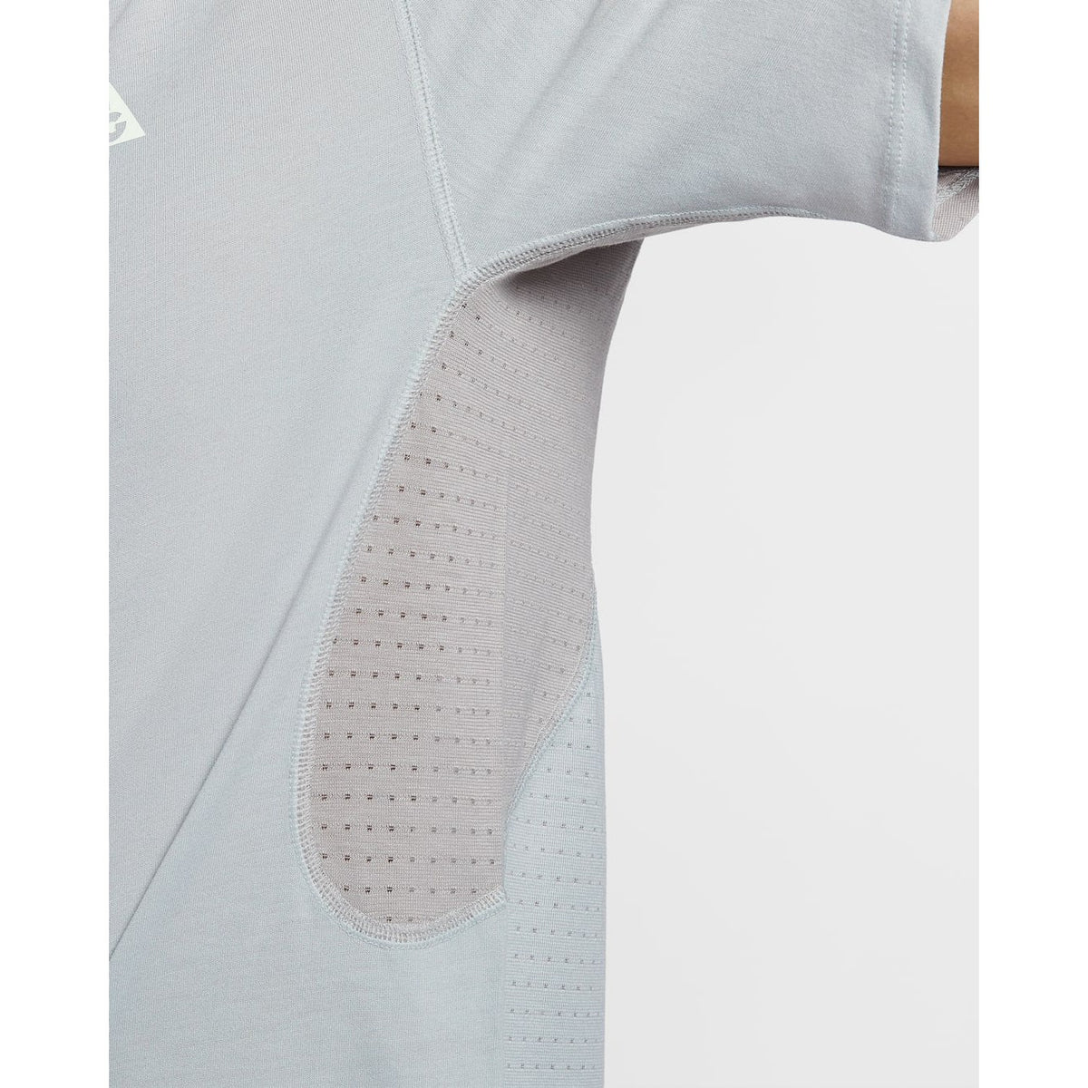 NIKE Men's ACG Dri-FIT ADV Solar Chase SS Top APPAREL - Mens T-Shirts