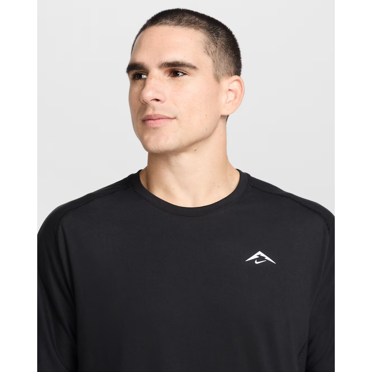 NIKE Solar Chase DRI-FIT ADV Short-Sleeve Running Top Mens APPAREL - Mens T-Shirts