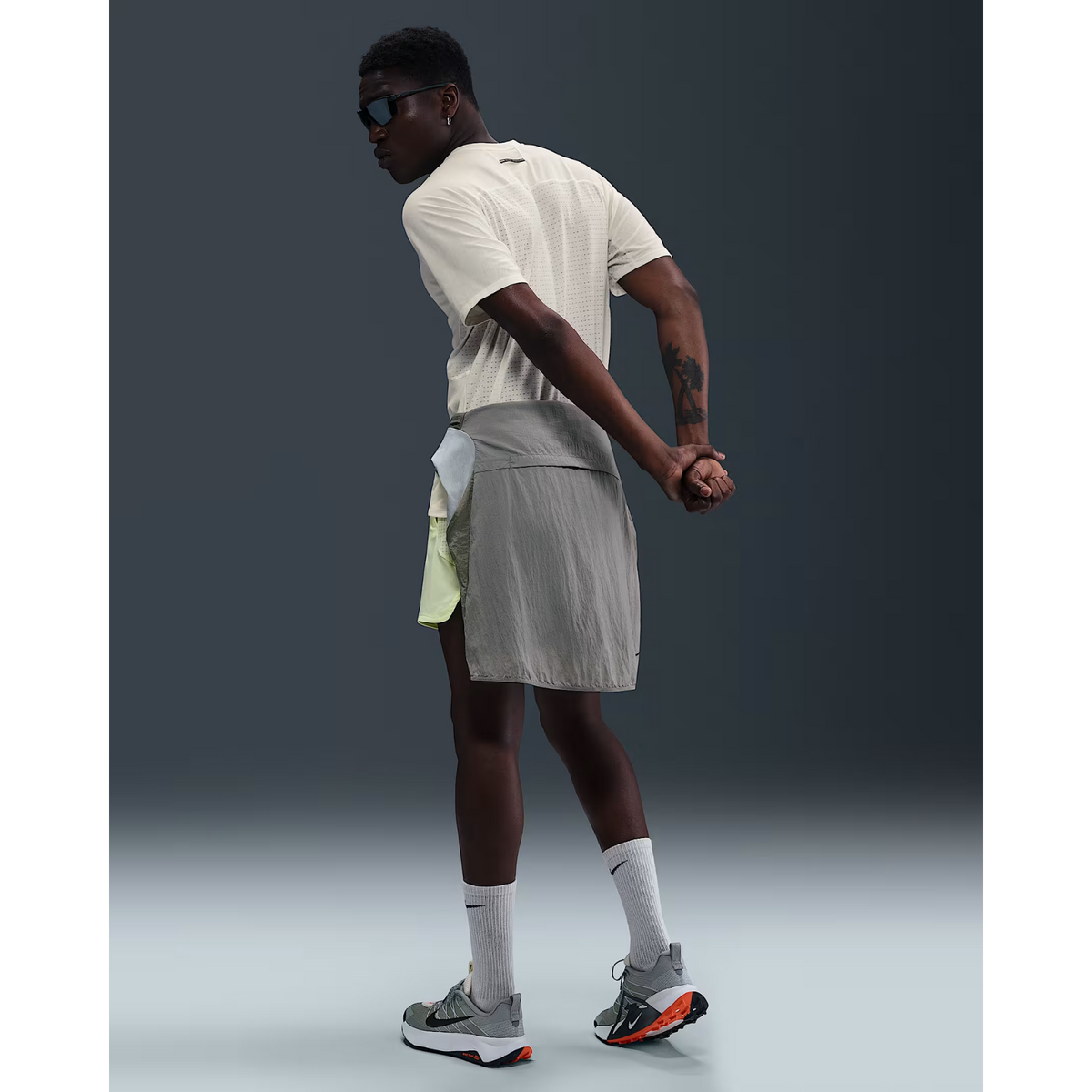 NIKE Solar Chase DRI-FIT ADV Short-Sleeve Running Top Mens APPAREL - Mens T-Shirts