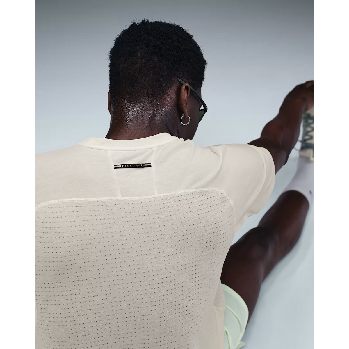 NIKE Solar Chase DRI-FIT ADV Short-Sleeve Running Top Mens APPAREL - Mens T-Shirts