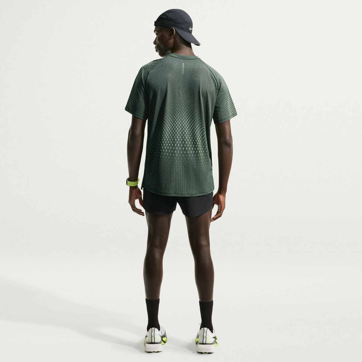 NIKE Stride Aero-FIT Short-Sleeve Running Top Mens APPAREL - Mens T-Shirts