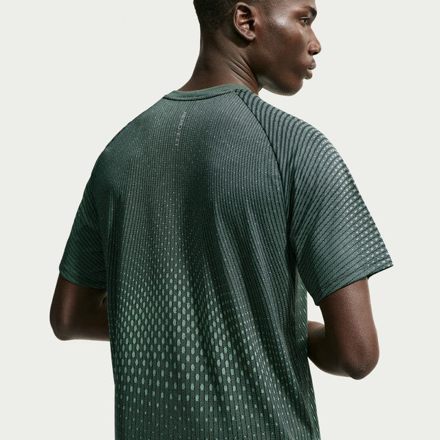NIKE Stride Aero-FIT Short-Sleeve Running Top Mens APPAREL - Mens T-Shirts