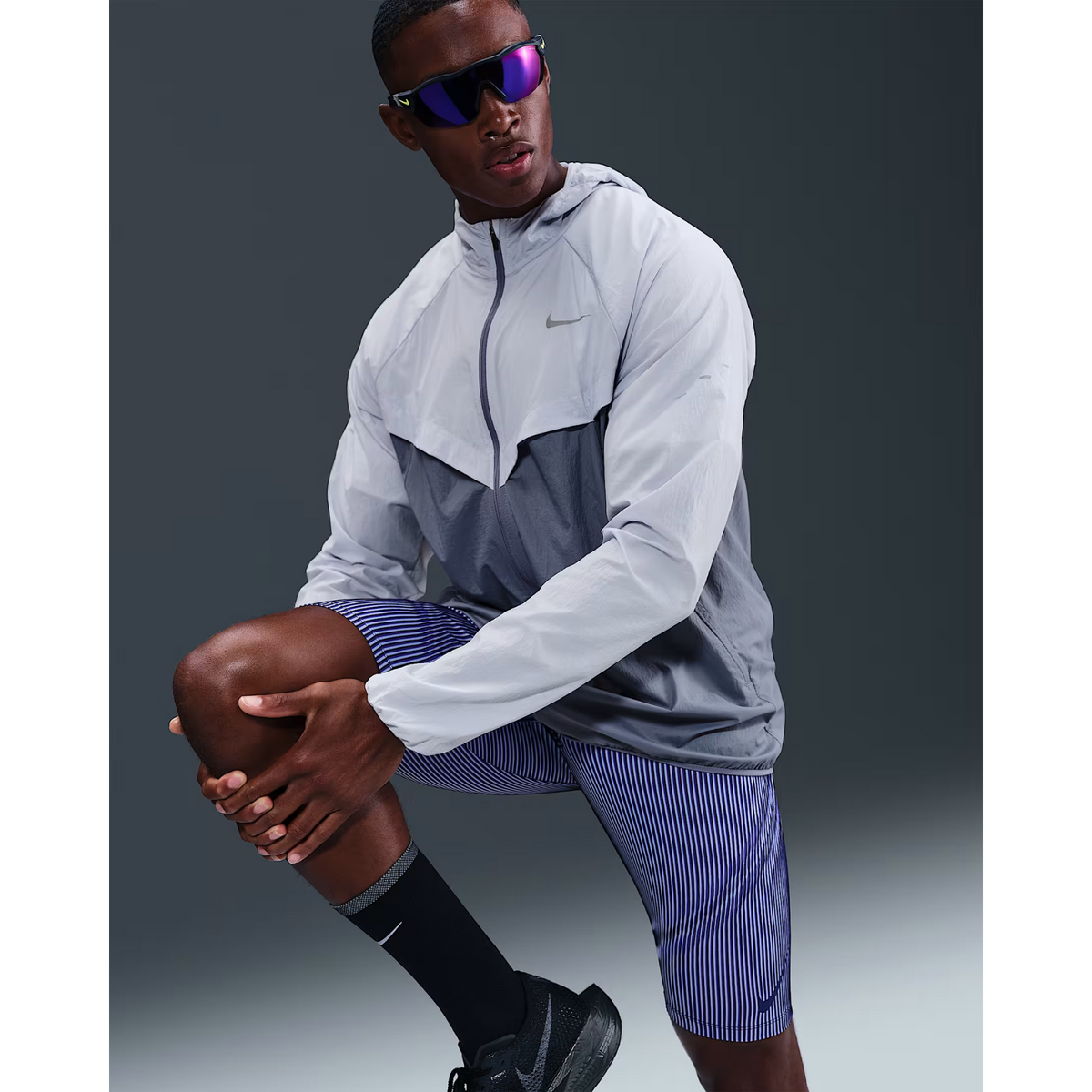 Nike Stride Men's Running Jacket |Water-Repellent UV-Protection