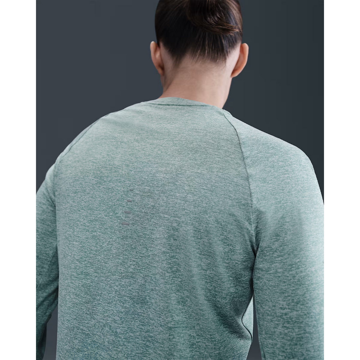 NIKE Swift Dri-FIT UV Long-Sleeve Crew-Neck Running Top Womens APPAREL - Womens Long Sleeve Tops