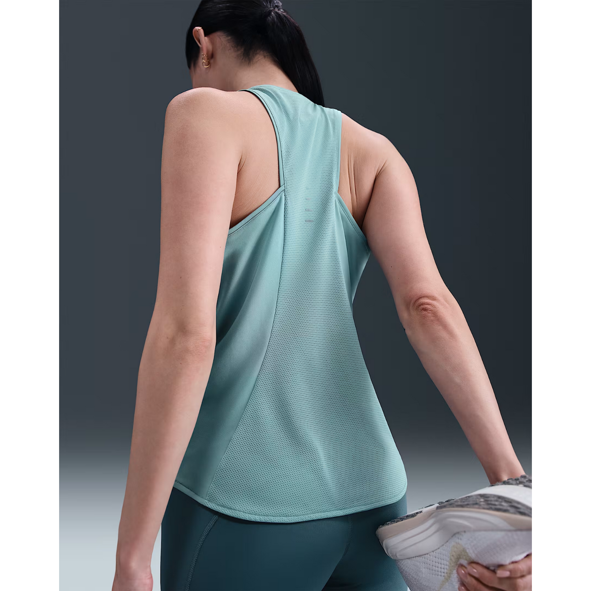 NIKE Swift Dri-Fit Tank Top Womens APPAREL - Womens Tanks