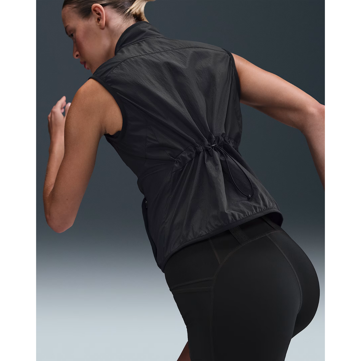 NIKE Trail Womens Running Vest APPAREL - Womens Jackets