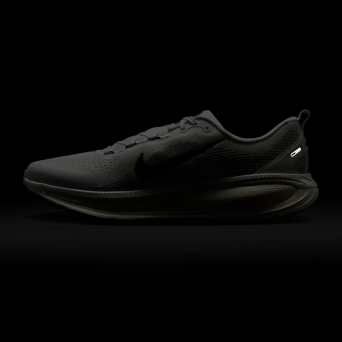 NIKE Vomero 18 Mens - FOOTWEAR - Mens Neutral Cushioned