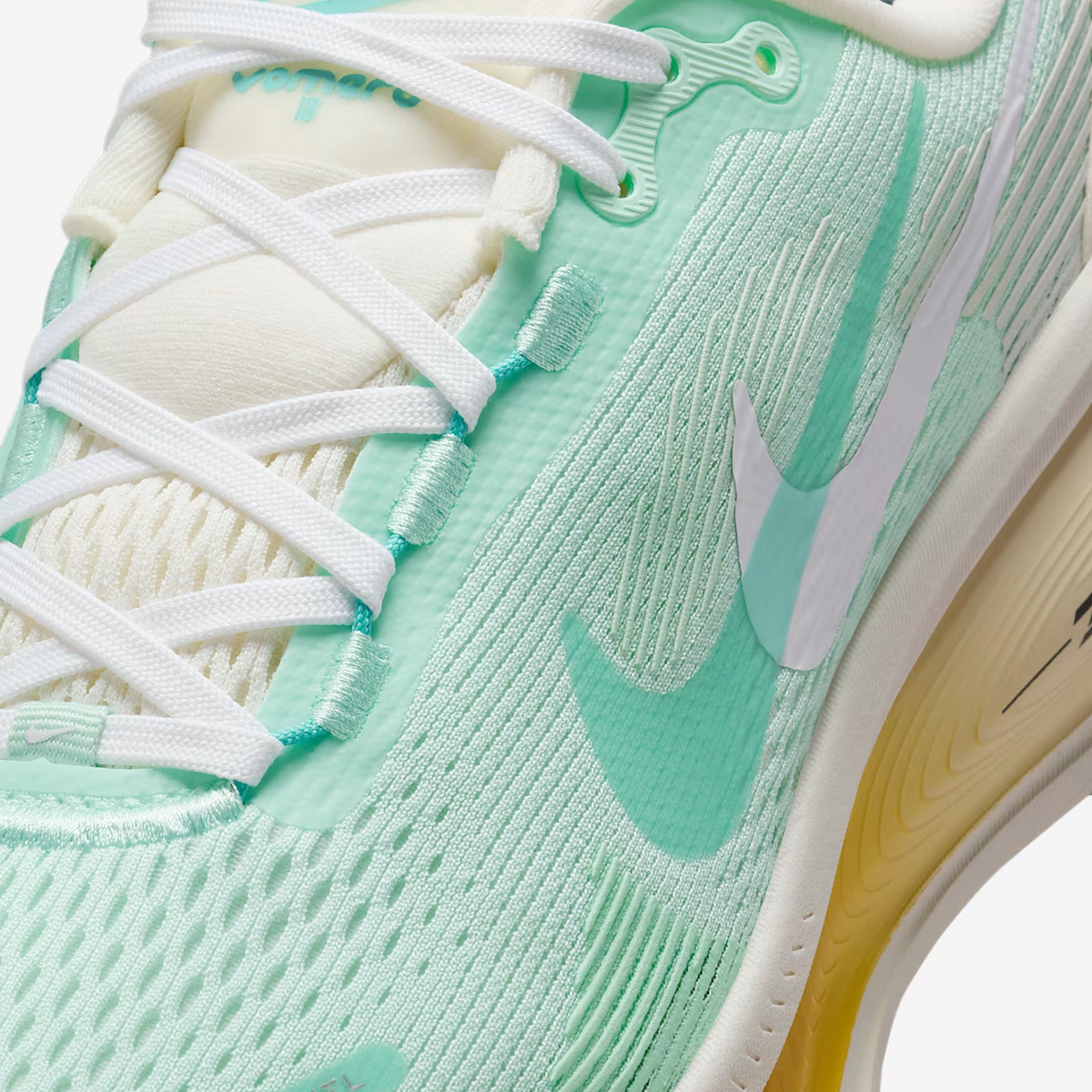 NIKE Vomero 18 Womens - FOOTWEAR - Womens Neutral Cushioned