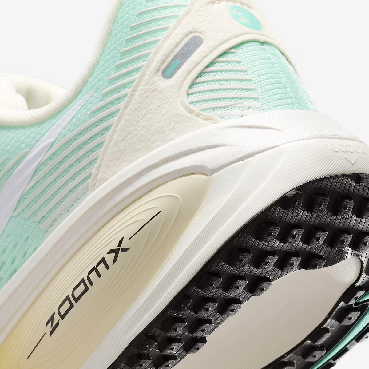 NIKE Vomero 18 Womens - FOOTWEAR - Womens Neutral Cushioned