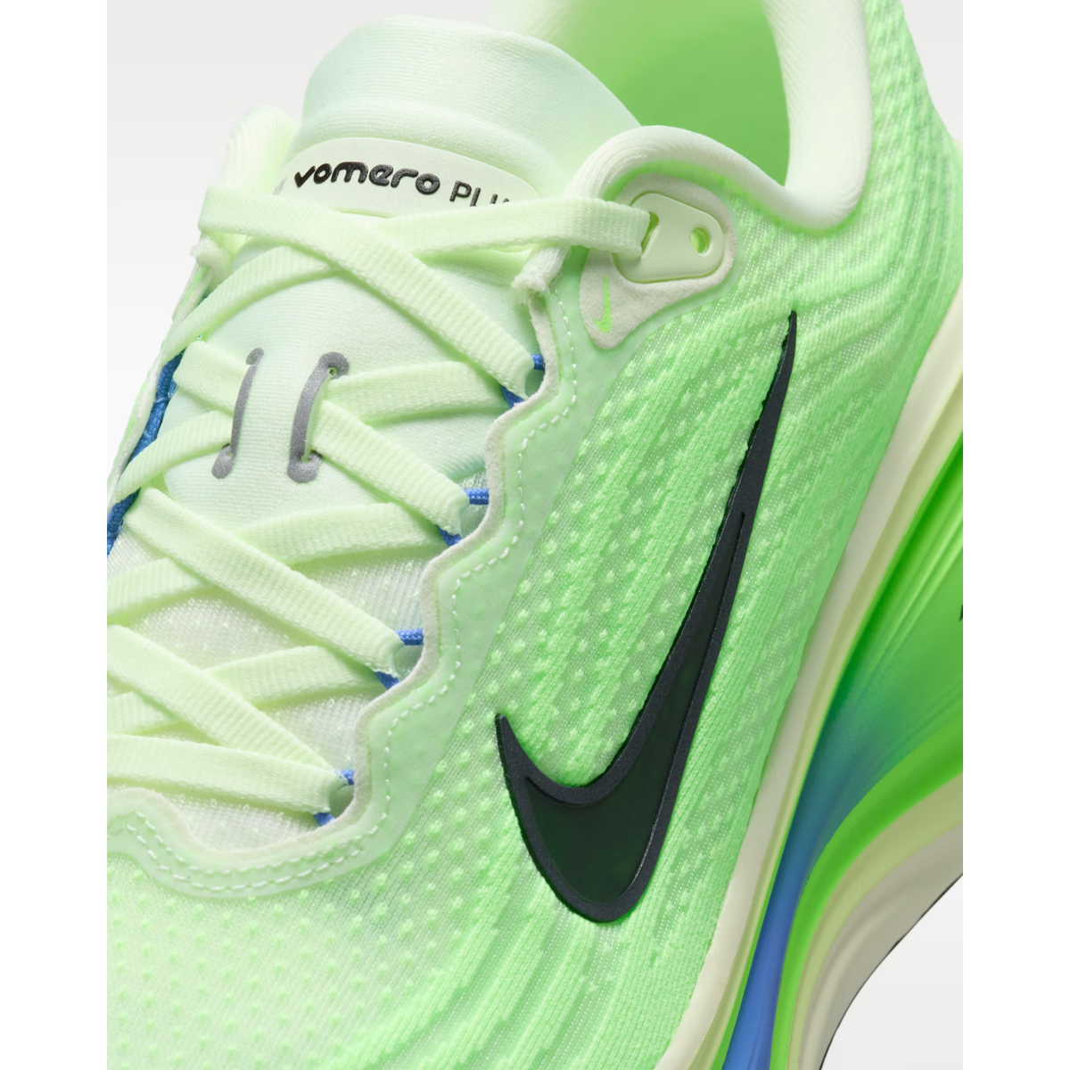 NIKE Vomero Plus Mens