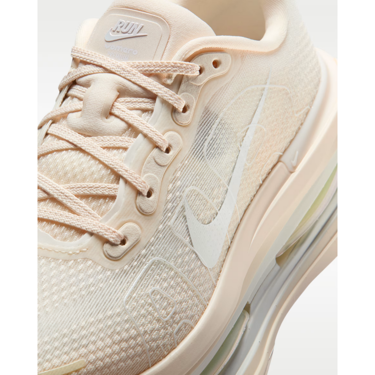 NIKE Vomero Premium Womens