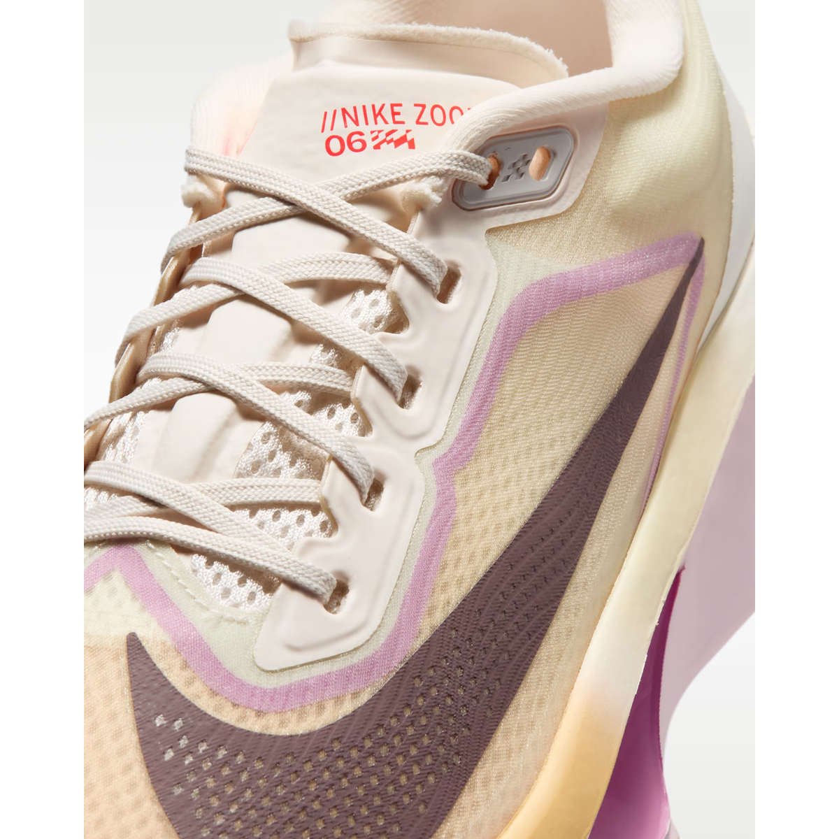NIKE Zoom Fly 6 Womens