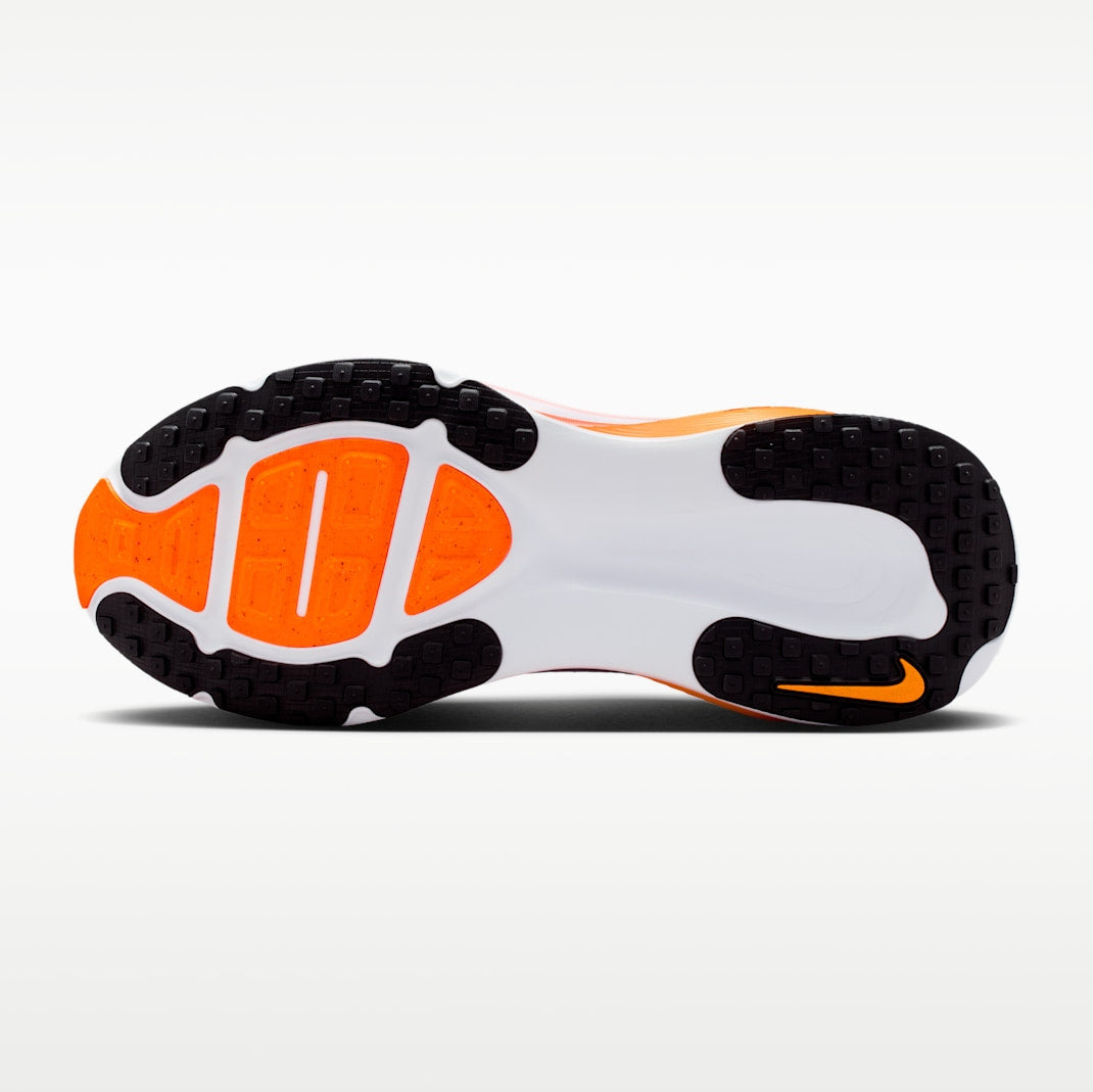 NIKE Vomero 18 Mens