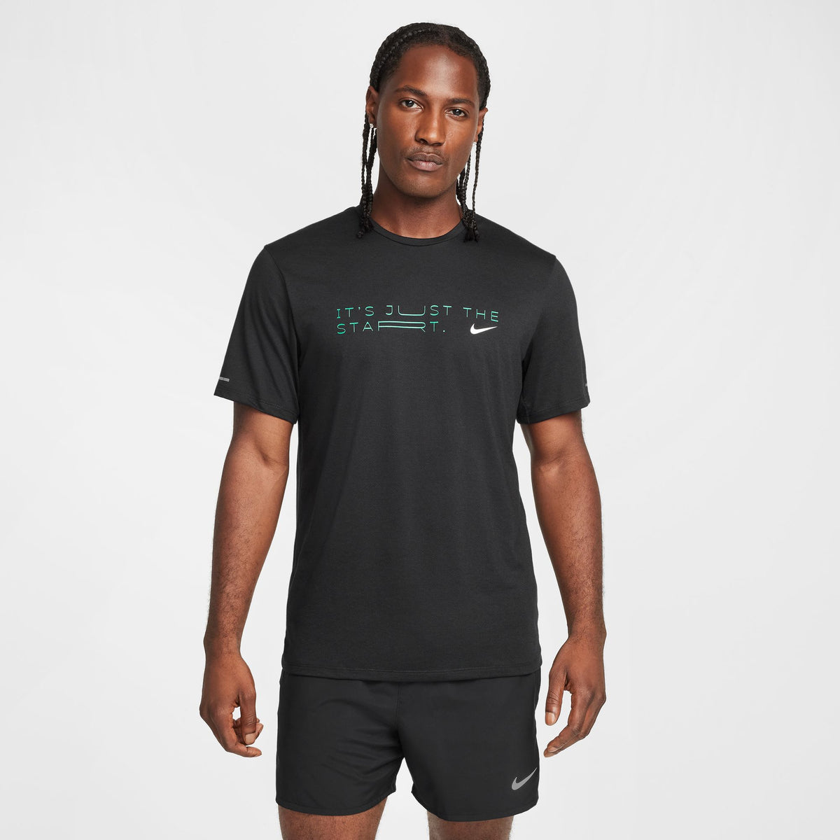 Nike 365 &#39;KIPCHOGE&#39; Mens APPAREL - Mens T-Shirts BLACK/STADIUM GREEN/REFLECTIVE SILVER