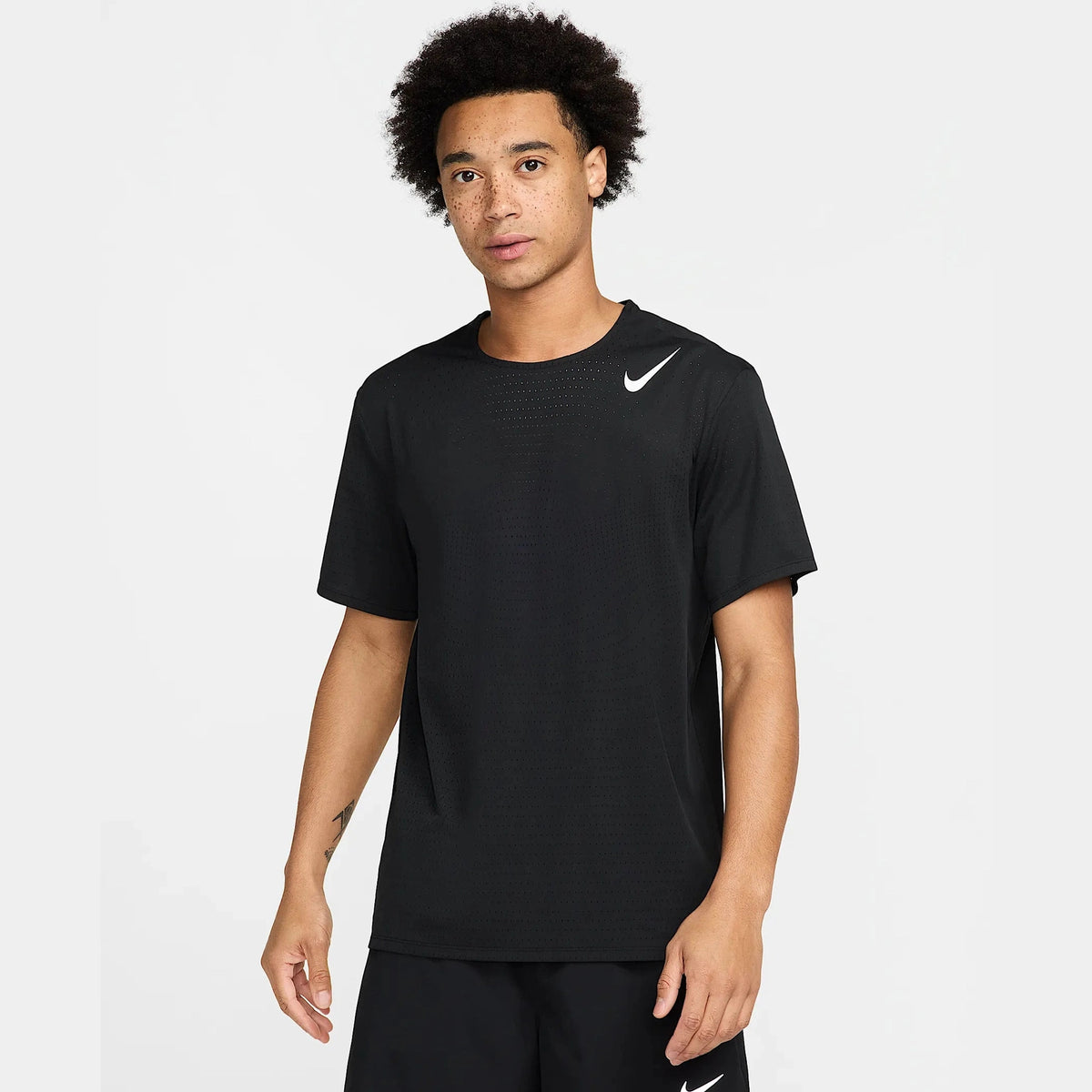 Nike AeroSwift Men&#39;s Dri-FIT ADV Short-Sleeve Running Top APPAREL - Mens T-Shirts BLACK/SUMMIT WHITE