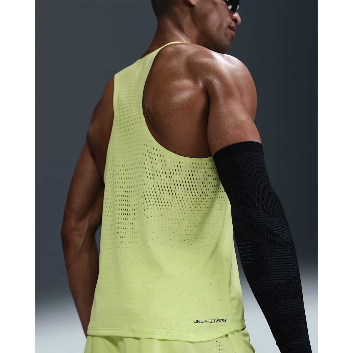 NIKE AeroSwift Singlet Mens APPAREL - Mens Singlets