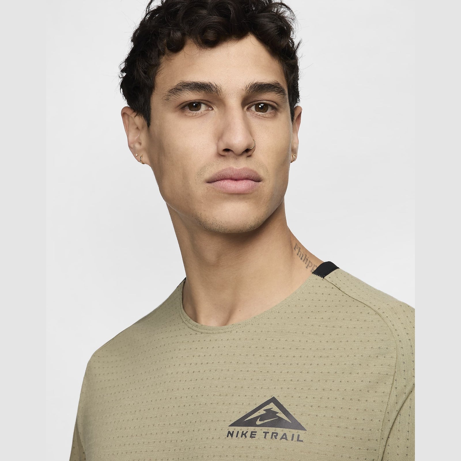 Nike Dri-FIT Trail Solar Chase Tee Mens Sole Motive