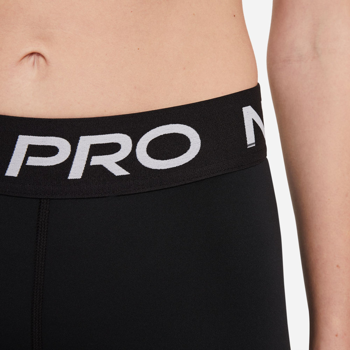 NIKE Pro 365 Shorts 5" Womens APPAREL - Womens Bottoms