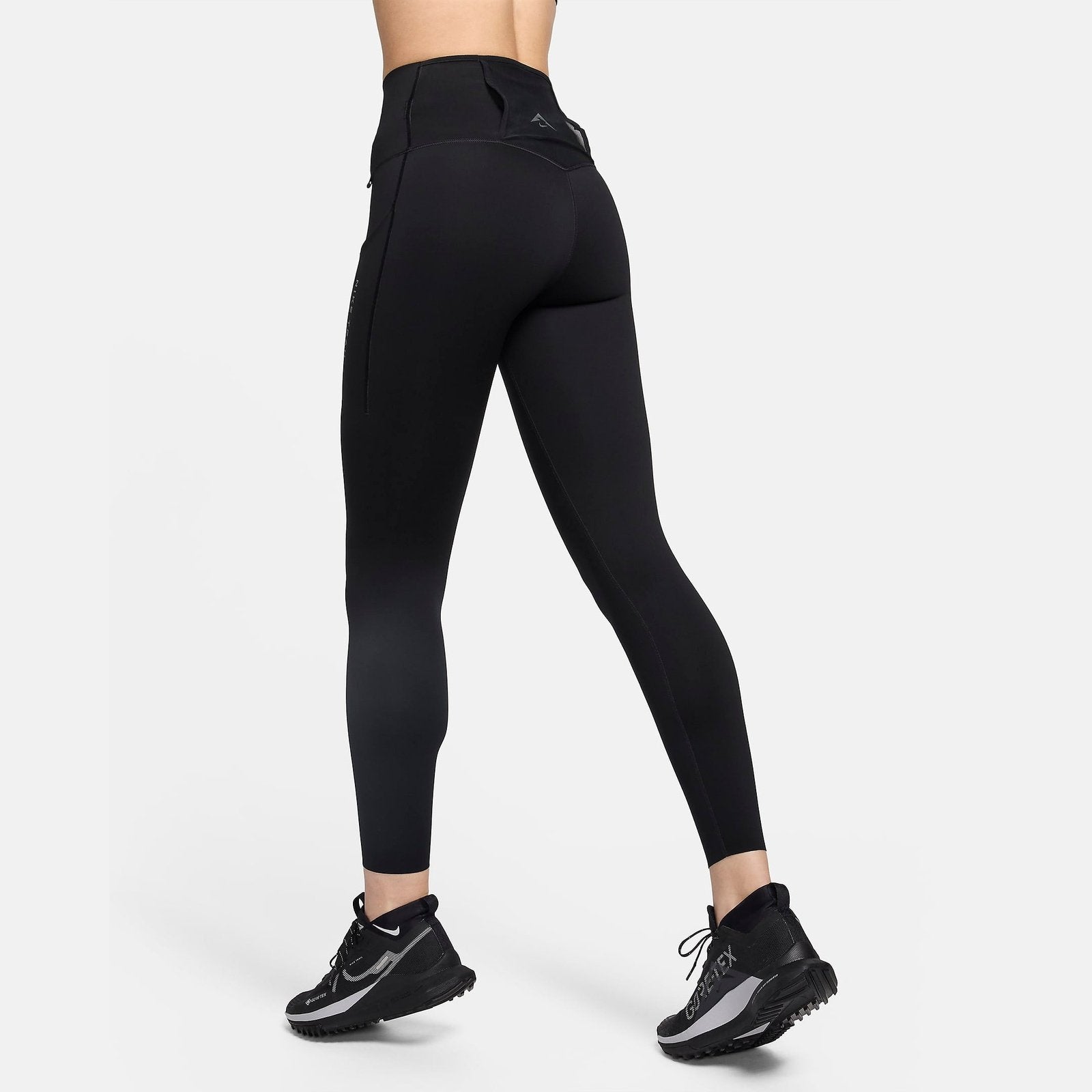 NIKE Trail Go 7/8 Womens APPAREL - Womens Tights BLACK/DARK SMOKE GREY
