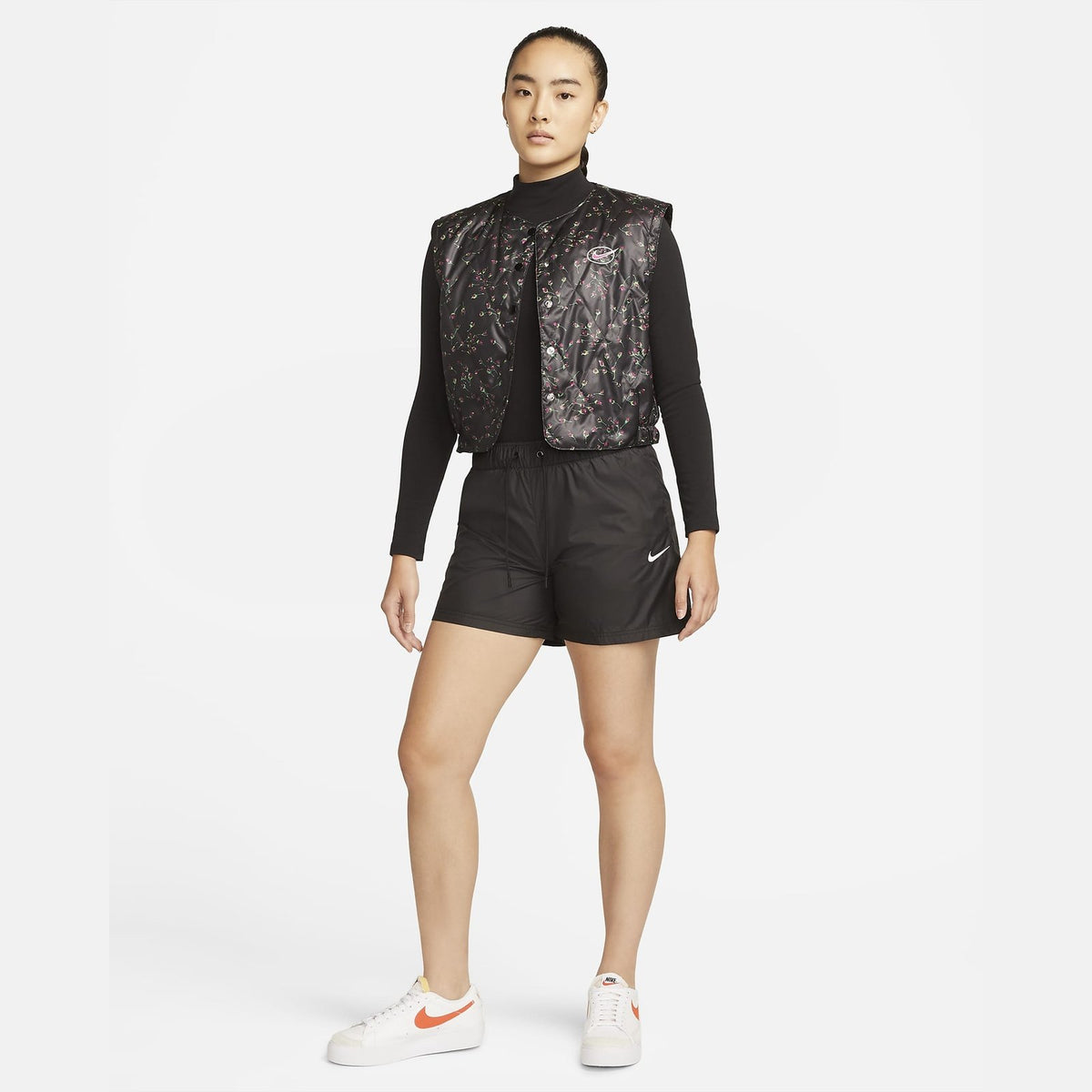 NIKE Trail Repel Mid-Rise short Womens APPAREL - Womens Shorts