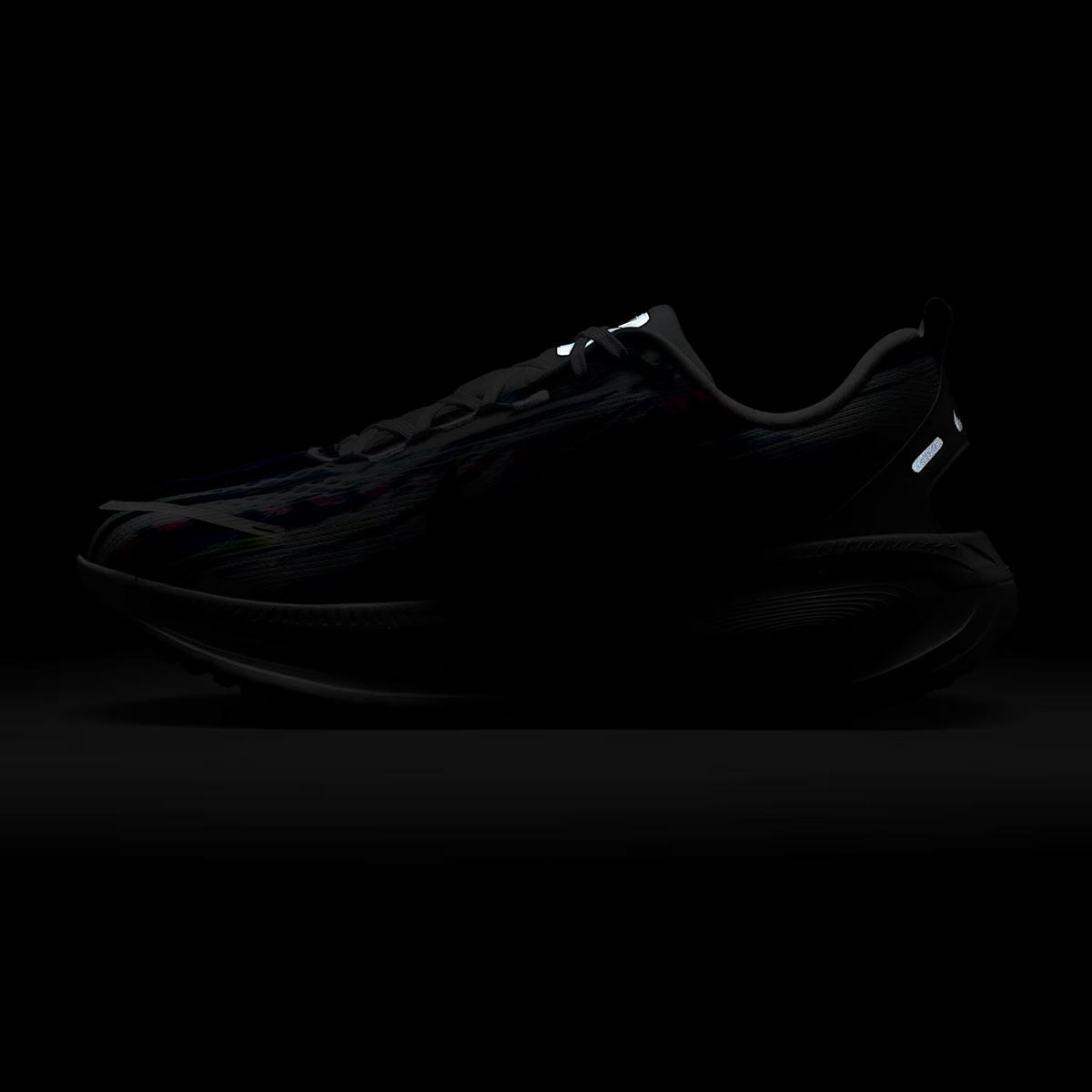 NIKE Vomero 18 SE Mens FOOTWEAR - Mens Neutral Cushioned