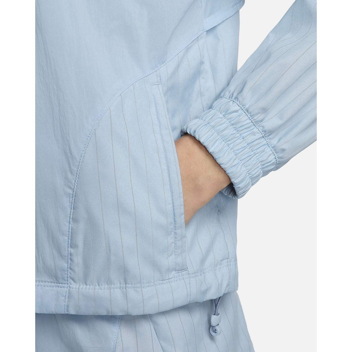 NIKE Womens Run Dvn Reflective Jacket APPAREL - Womens Jackets