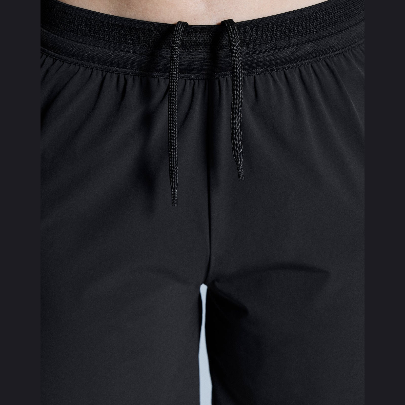 ON 5" Performance Shorts Womens APPAREL - Womens Shorts BLACK