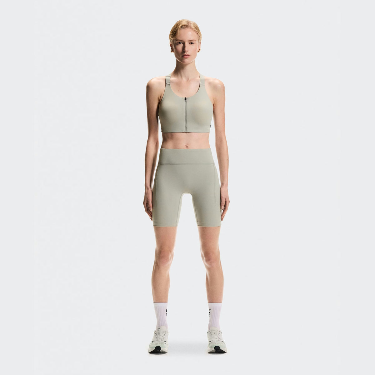 ON 8" Performance Tights Womens APPAREL - Womens Tights TIN