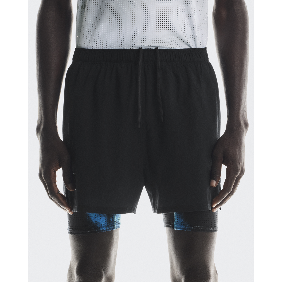 ON Pace Shorts Mens APPAREL - Mens Shorts