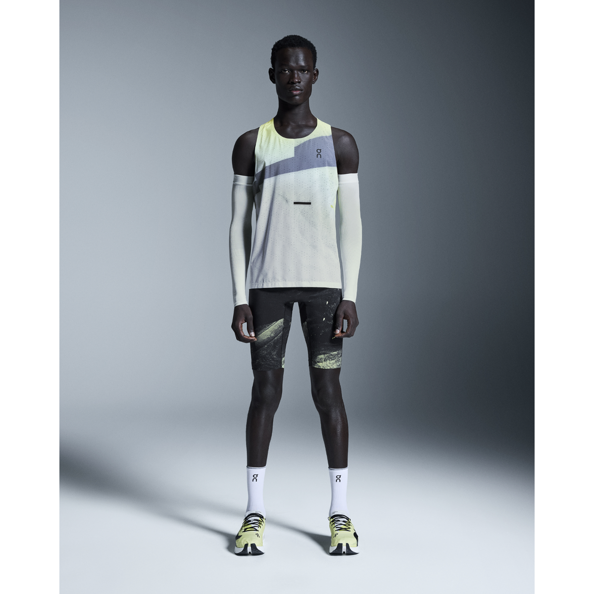 ON Race Singlet Mens APPAREL - Mens Singlets