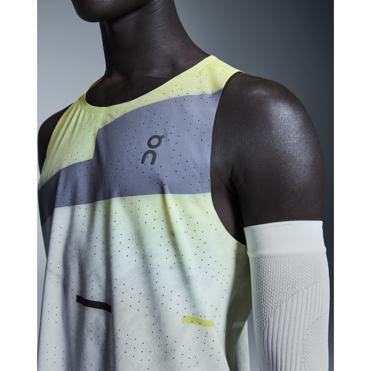 ON Race Singlet Mens APPAREL - Mens Singlets