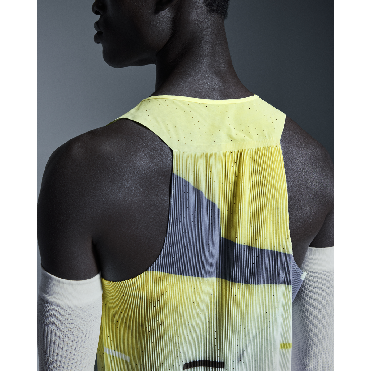 ON Race Singlet Mens APPAREL - Mens Singlets