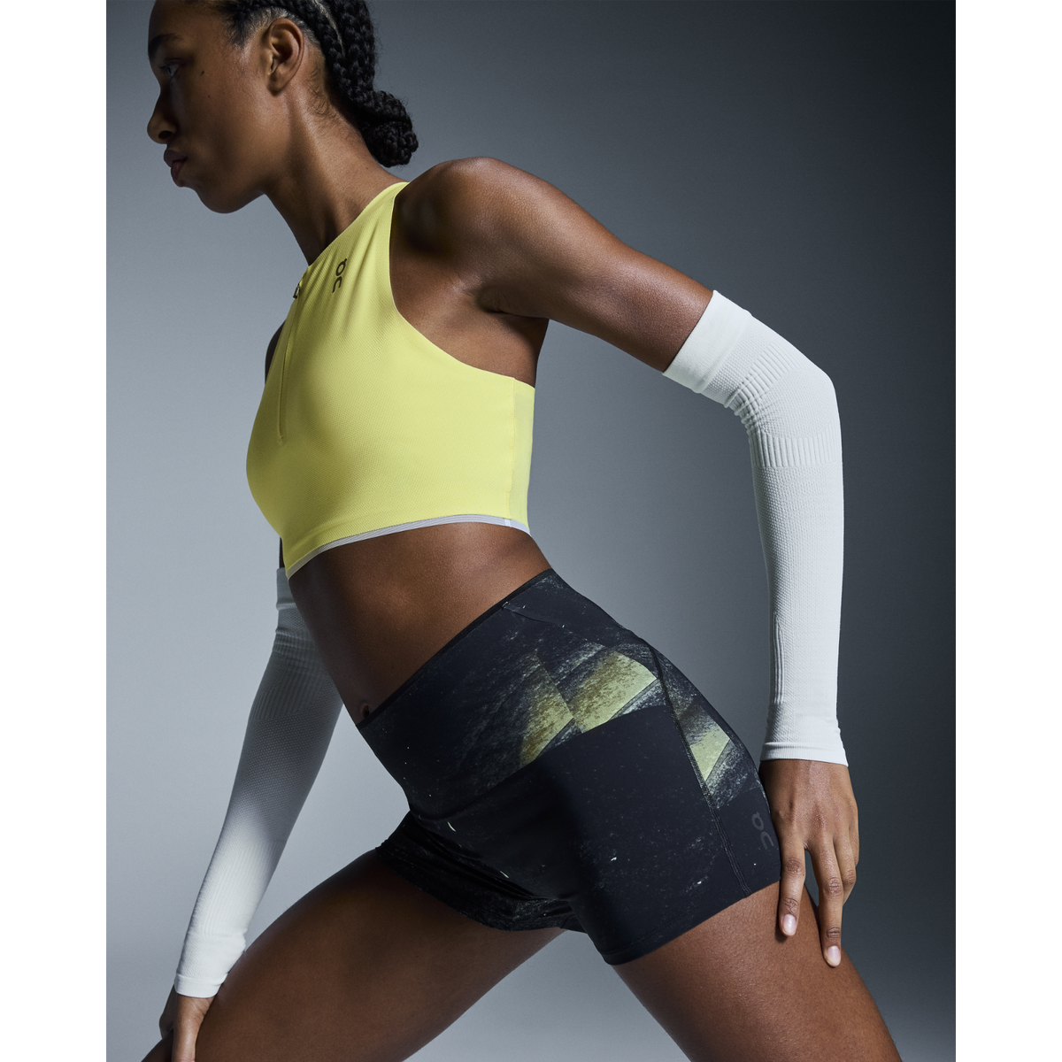 ON Race Tights Short Womens APPAREL - Womens Tights