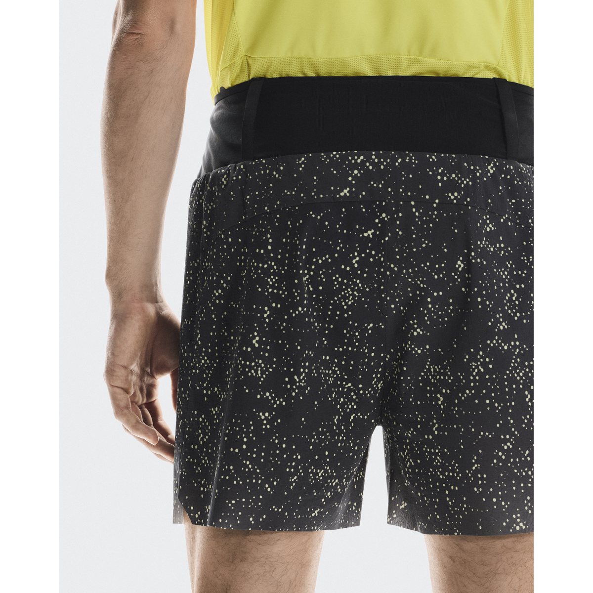 ON Ultra Shorts Mens APPAREL - Mens Shorts