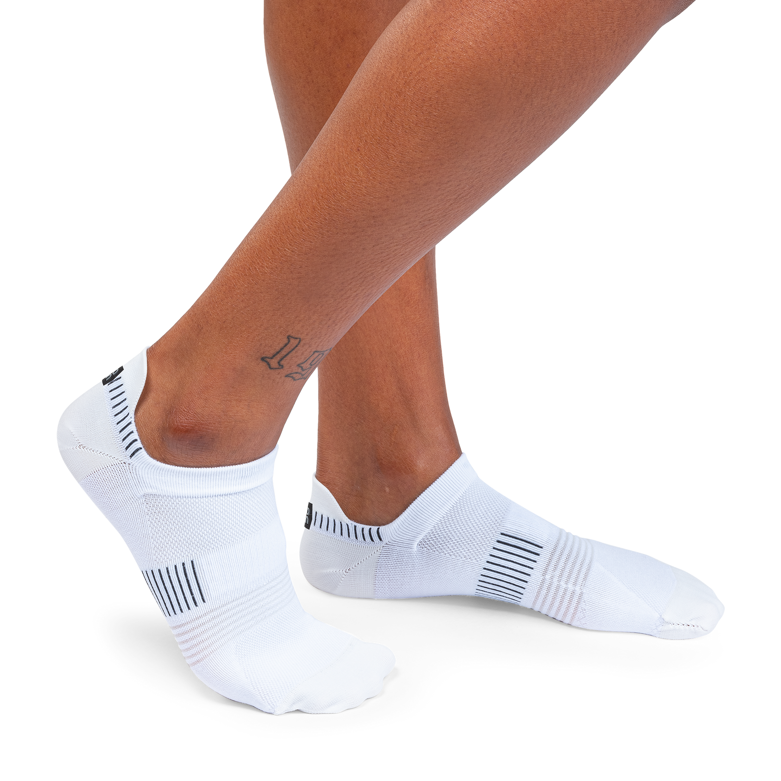 ON Ultralight Low Sock Womens GEAR - Socks WHITE/BLACK