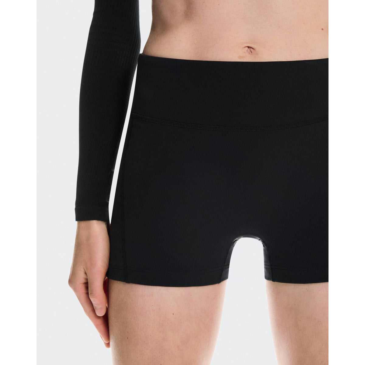 ON Womens 3" Performance Tights APPAREL - Womens Tights