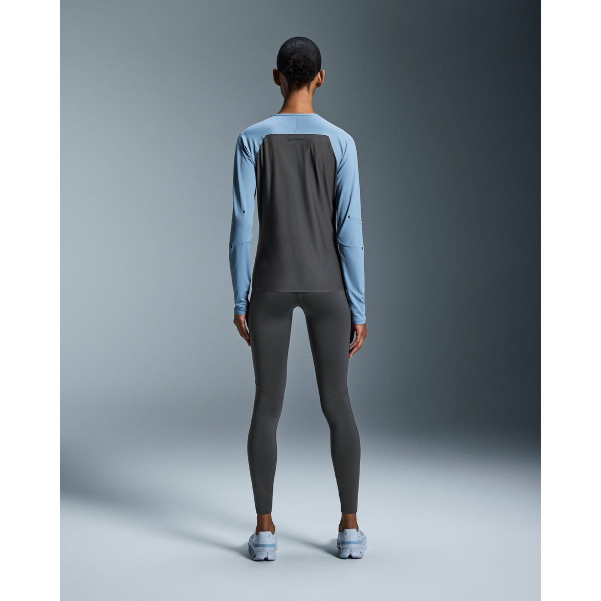 On Performance Long-T Womens APPAREL - Womens Long Sleeve Tops