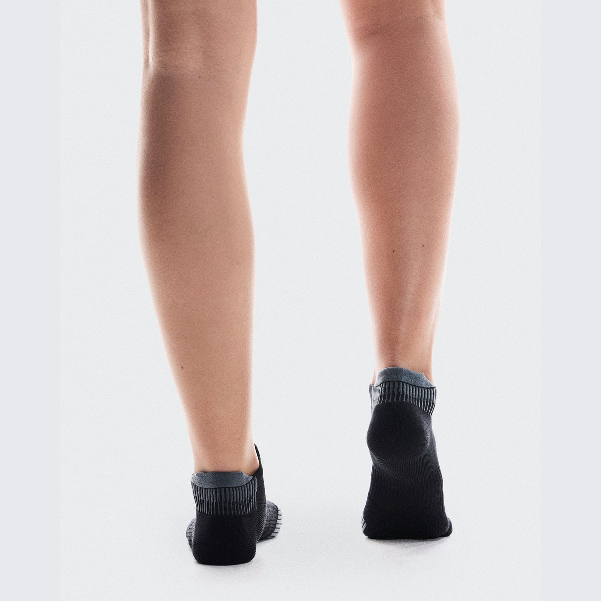 ON Performance Run Low Sock Unisex GEAR - Socks