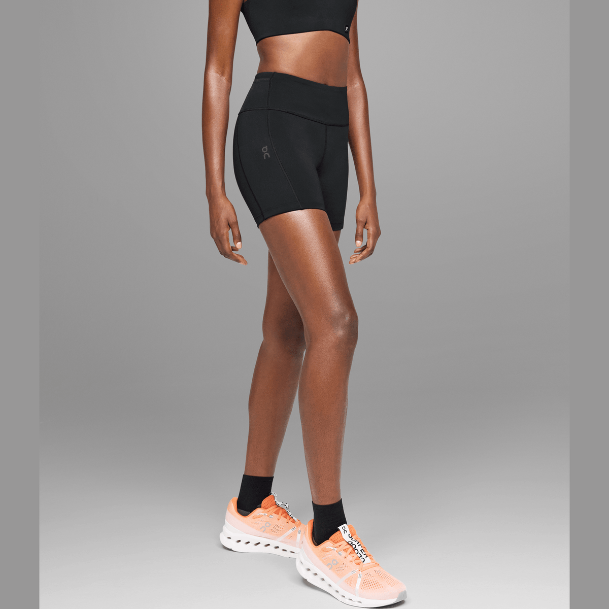 ON Performance Short Tights Womens APPAREL - Womens Tights