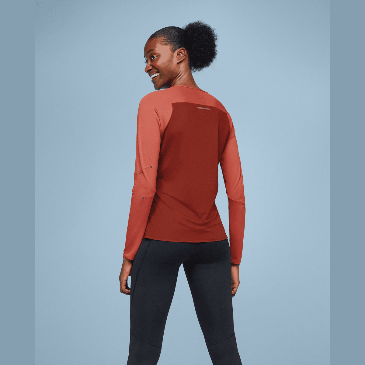 ON Performance Long-T Womens APPAREL - Womens Long Sleeve Tops