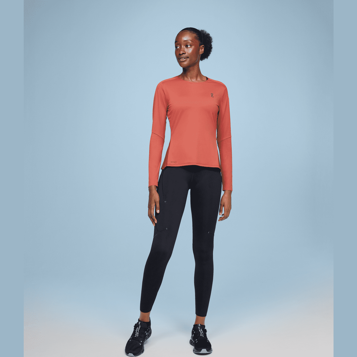 ON Performance Long-T Womens APPAREL - Womens Long Sleeve Tops