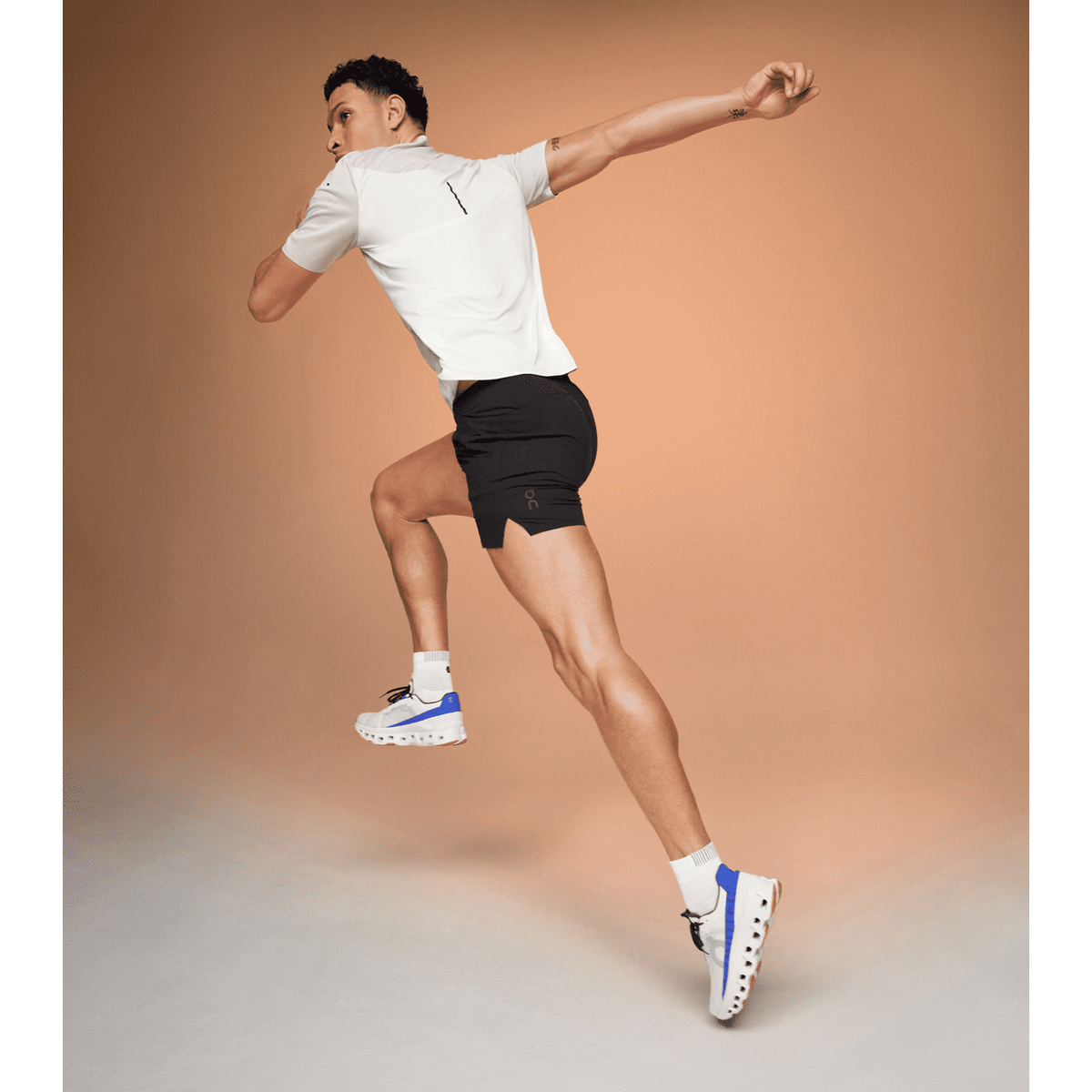 ON Essential Shorts Mens APPAREL - Mens Shorts