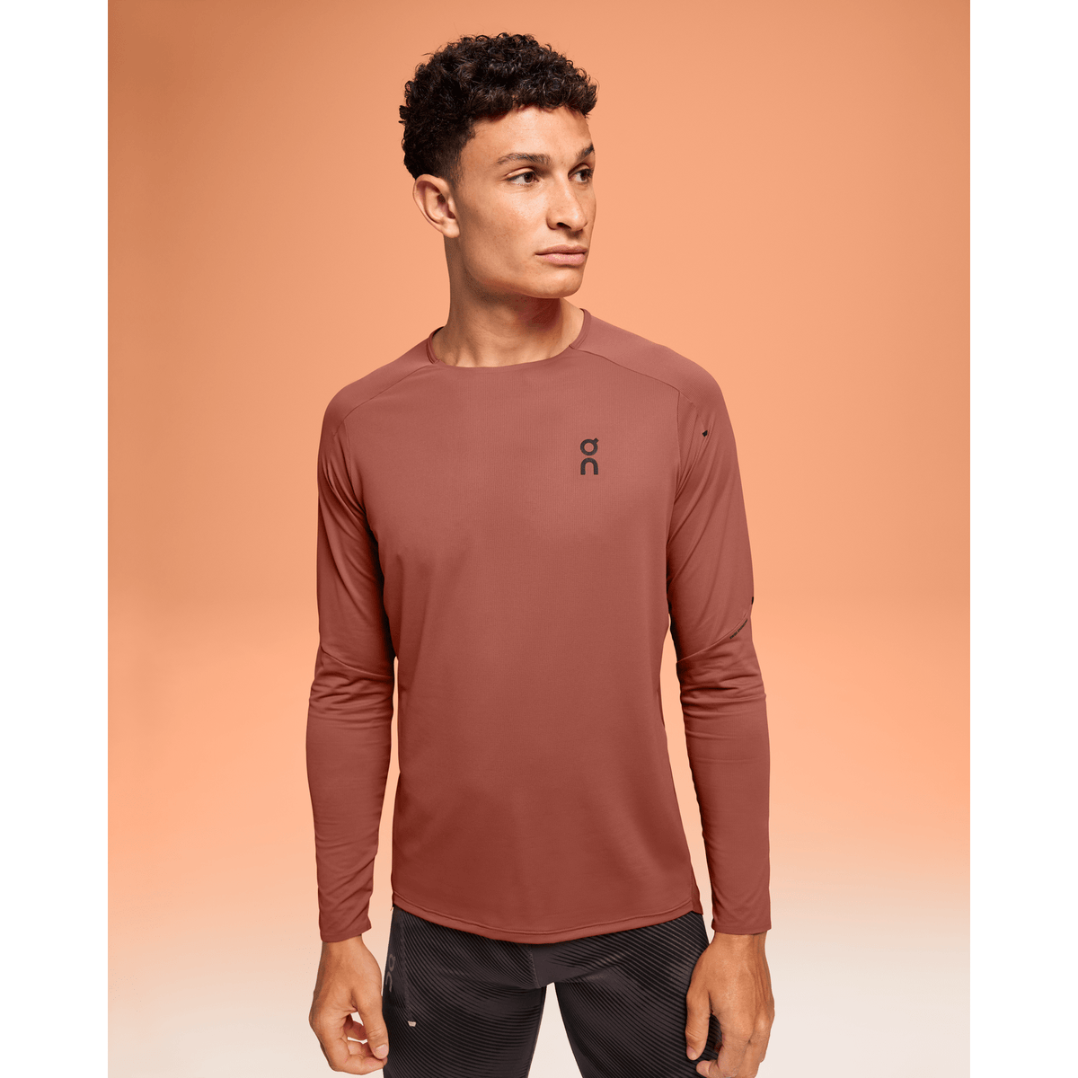 On Performance Long-T Mens APPAREL - Mens Long Sleeve Tops AUBURN/RUBY