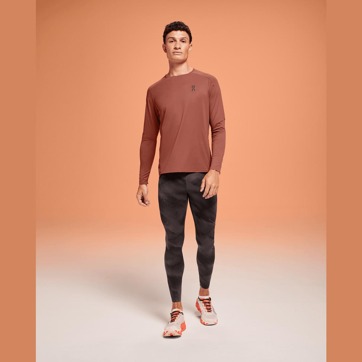 ON Performance Long-T Mens APPAREL - Mens Long Sleeve Tops