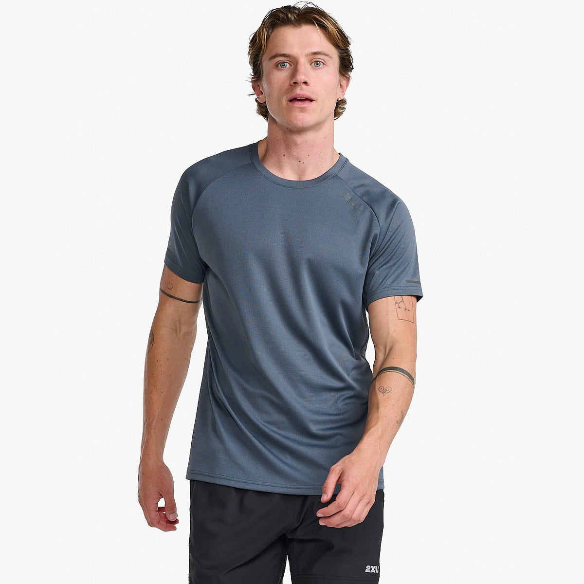 2XU Aero Tee Mens APPAREL - Mens T-Shirts TURBULENCE/BLACK REFLECTIVE
