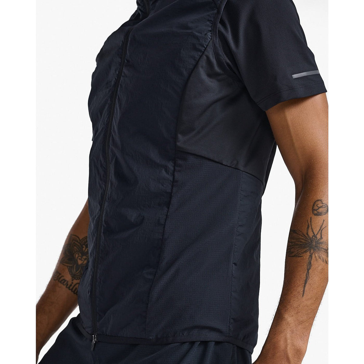 2XU Light Speed Hybrid Vest Mens APPAREL - Mens Jackets 
