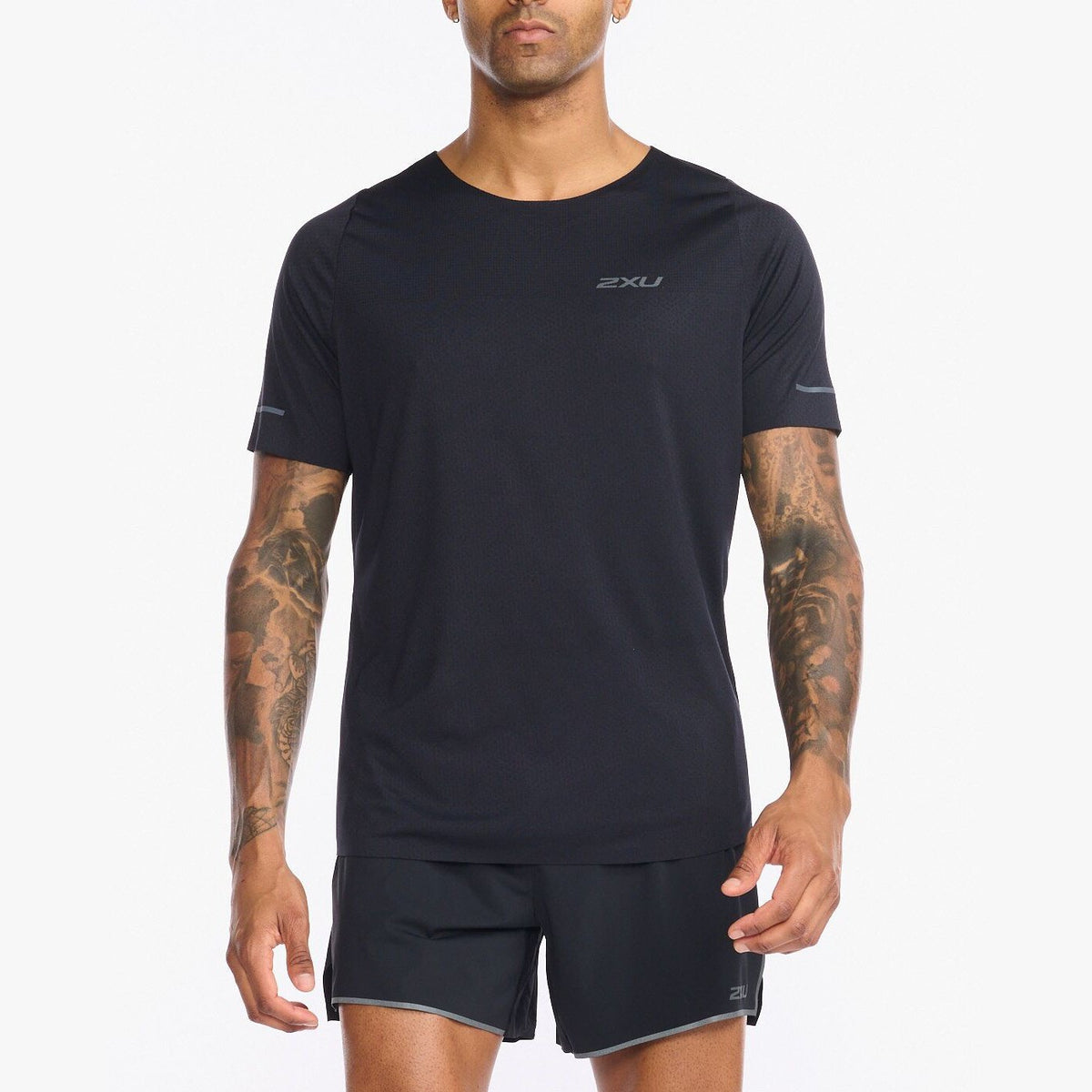 2XU Light Speed Tech Tee Mens APPAREL - Mens T-Shirts BLACK/BLACK REFLECTIVE