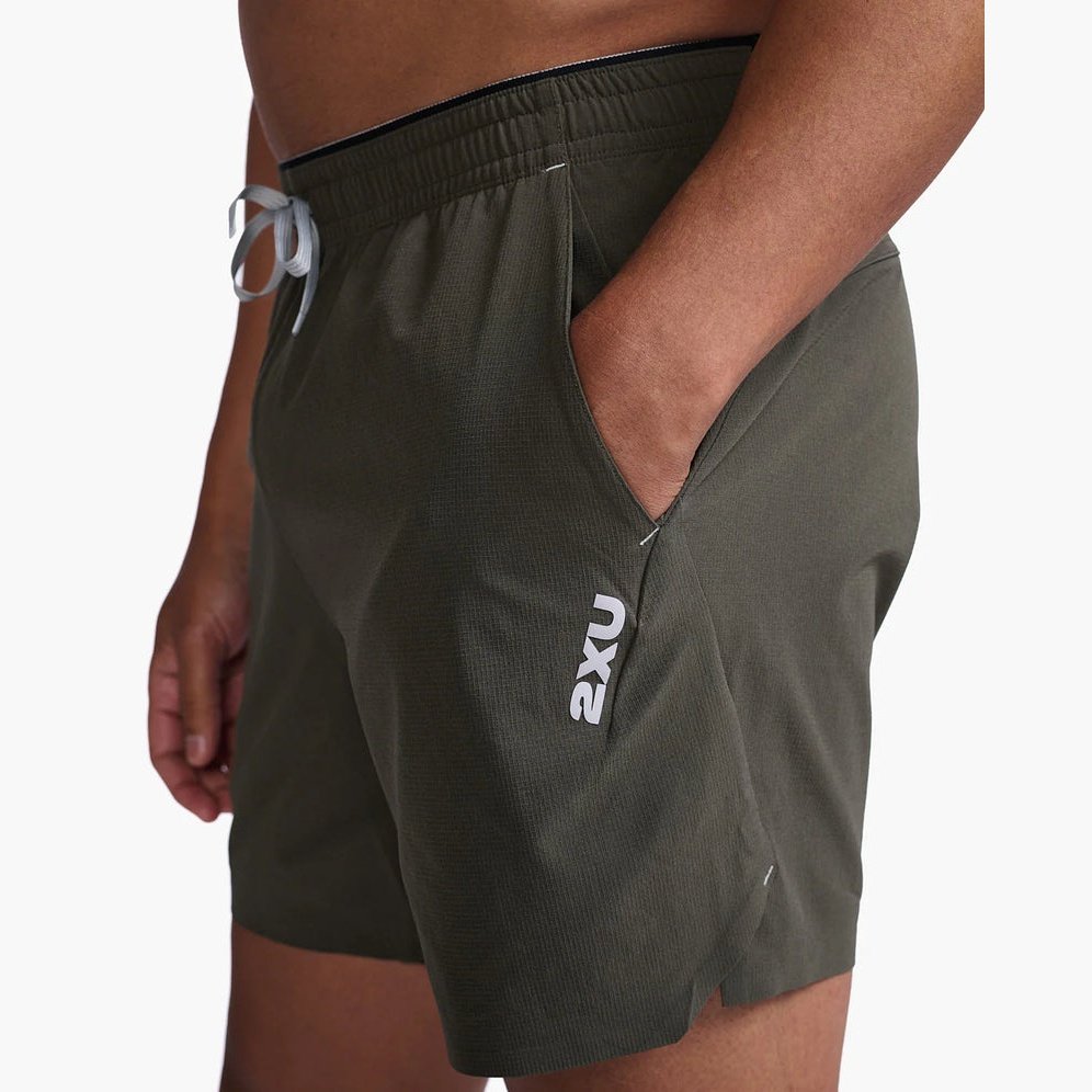 2XU Motion 6 Inch Shorts Mens APPAREL - Mens Shorts 