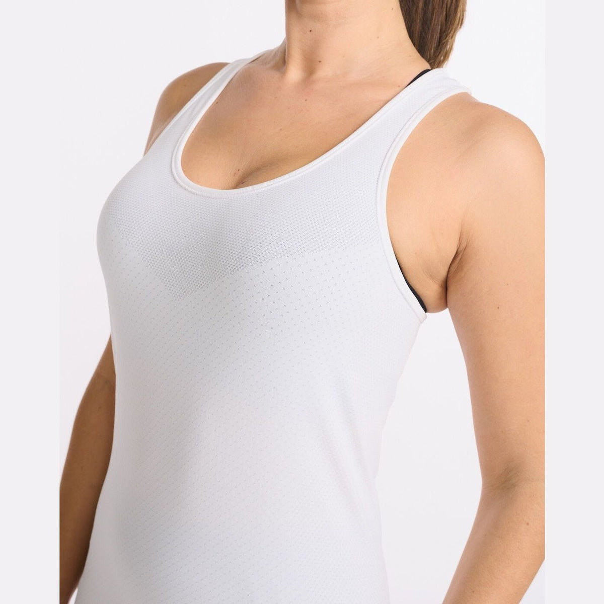 2XU Motion Tech Singlet Womens APPAREL - Womens Tanks 